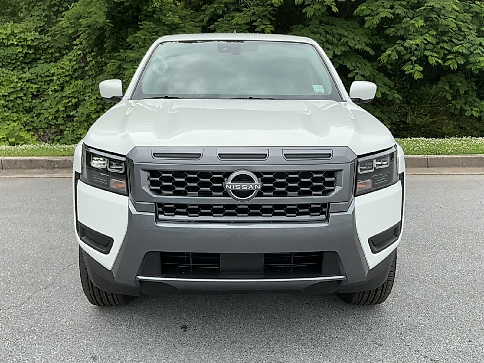 New 2026 Glacier White Nissan Crew Cab SV 4x2 image 17