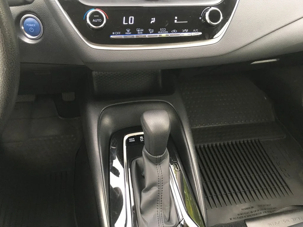 Used 2022 Blue Toyota LE image 16