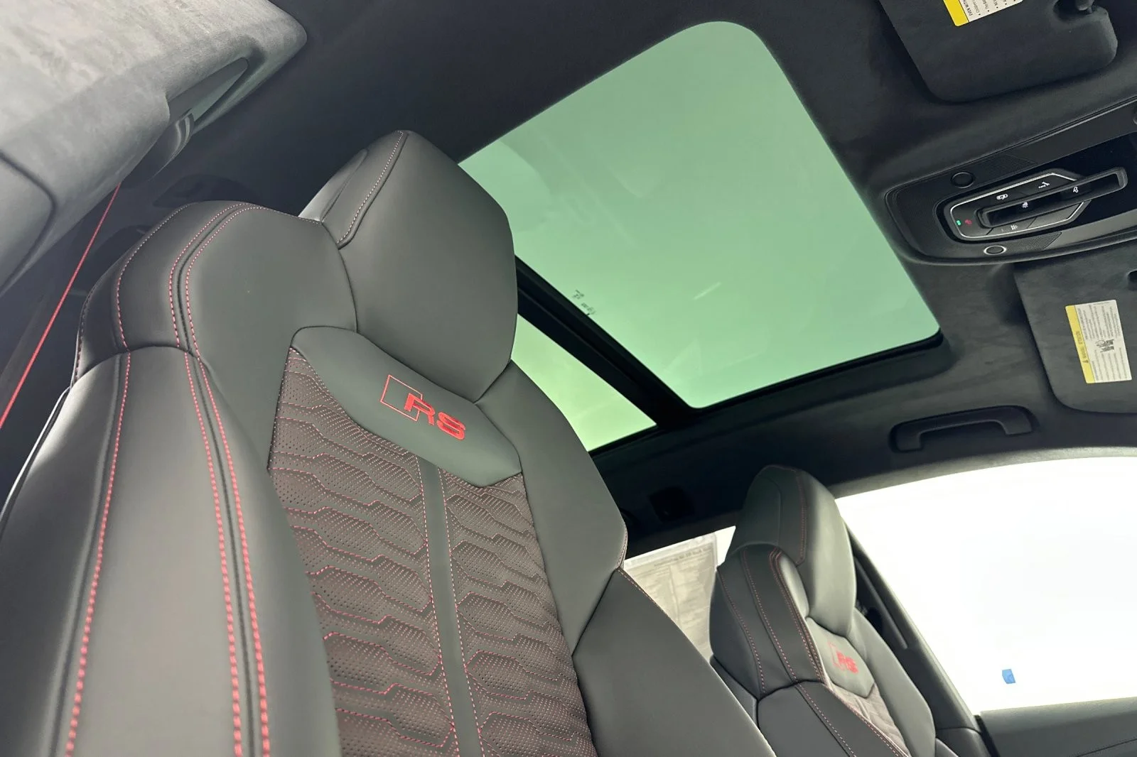 2026 Audi RS Q8 Base - Photo 16
