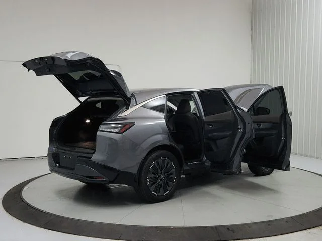 Used 2026 Gray Nissan Platinum image 15