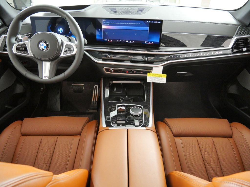 New 2026 Skyscraper Grey Metallic BMW xDrive40i image 5