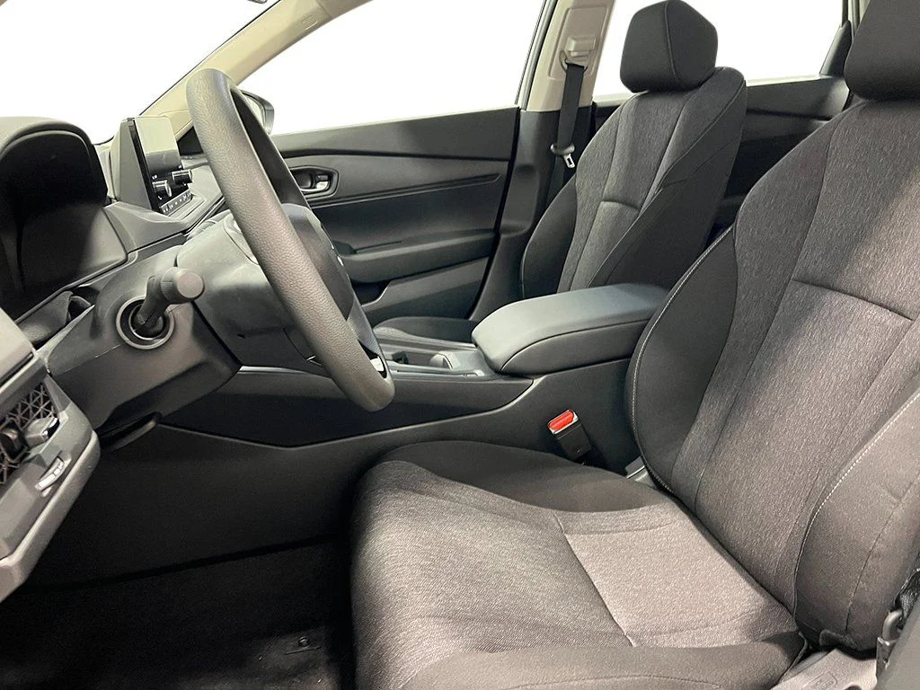 2025 Honda Accord LX - Photo 12
