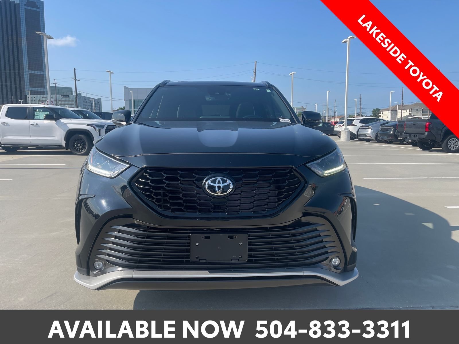 2023 Toyota Highlander XSE - Photo 8