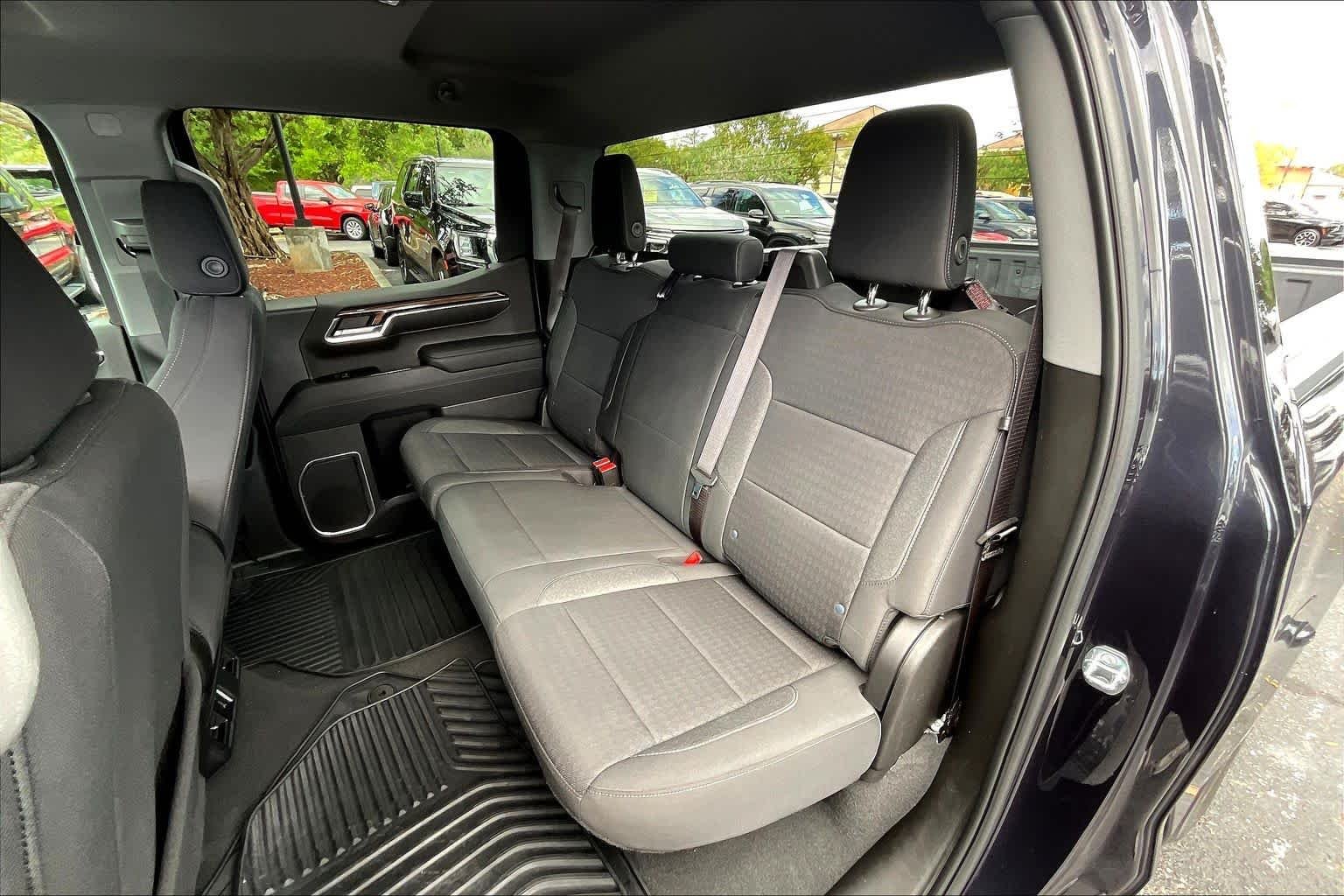 2023 Chevrolet Silverado 1500 LT - Photo 22