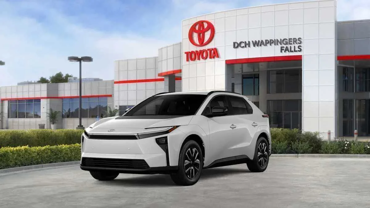 New 2026 Toyota bZ XLE XLE FWD PLUS in Wappingers Falls #TA009070