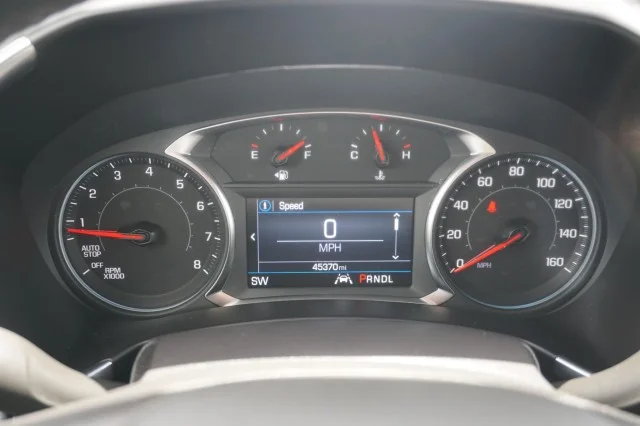 Used 2024 Sterling Gray Metallic Chevrolet LT image 26