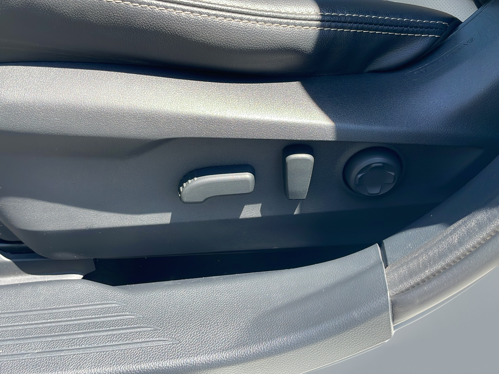 Used 2023 White Subaru Limited image 18