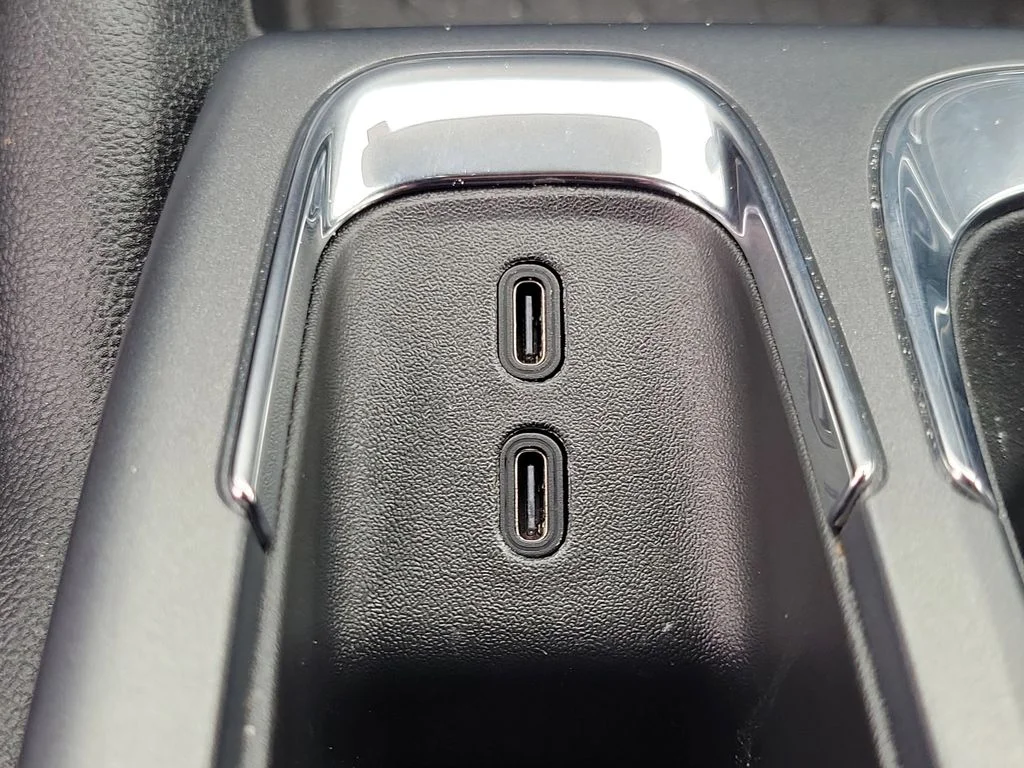 Used 2026 Black Chevrolet LT image 28