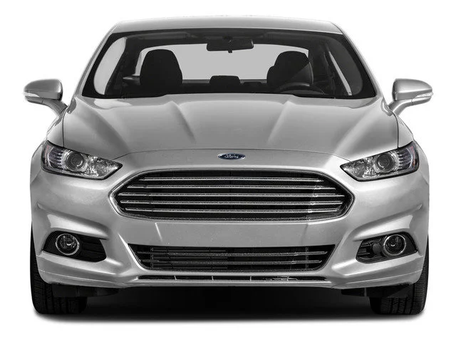 Used 2016 SHADOW BLACK Ford SE image 4