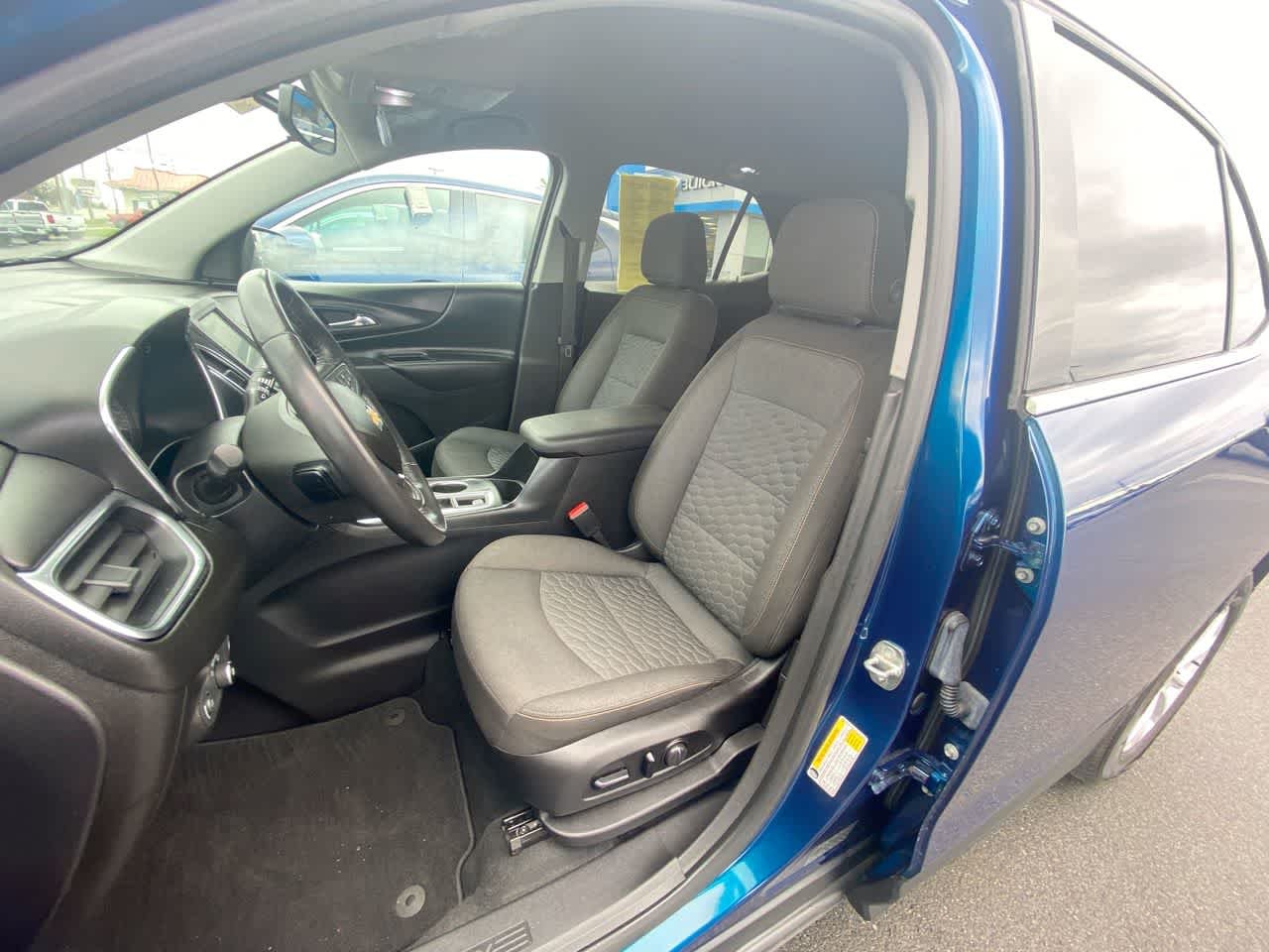 Used 2019 Pacific Blue Metallic Chevrolet LT image 4