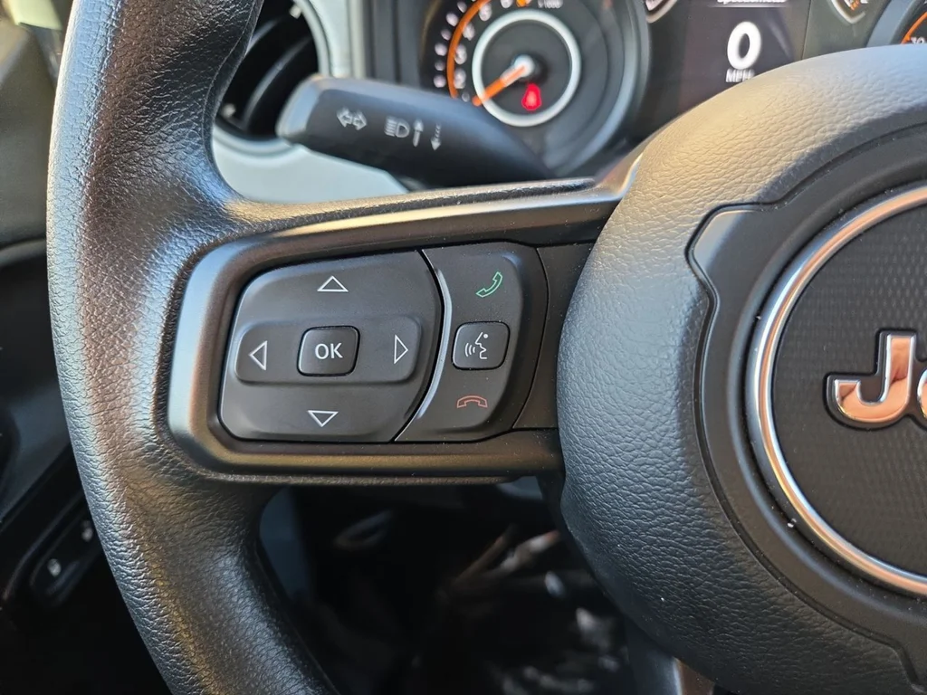 2025 Jeep Gladiator Sport - Photo 25