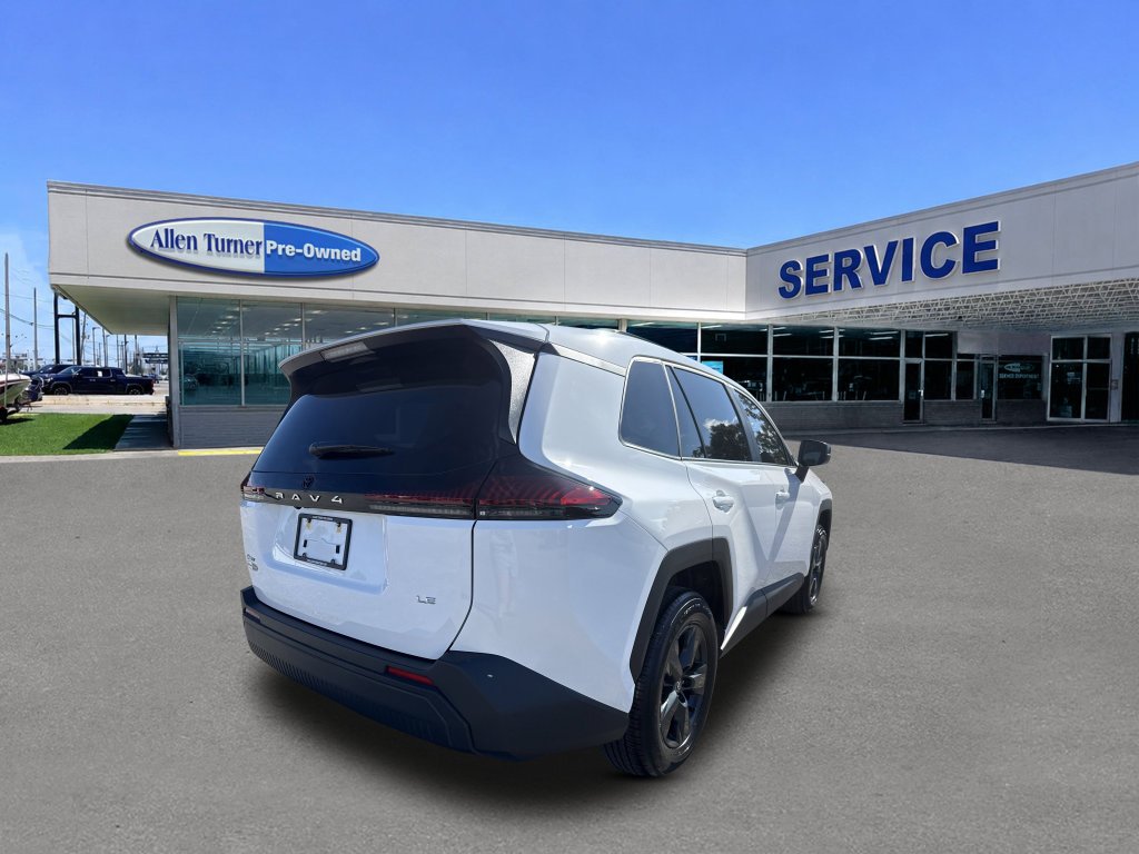 2026 Toyota RAV4 LE - Photo 8