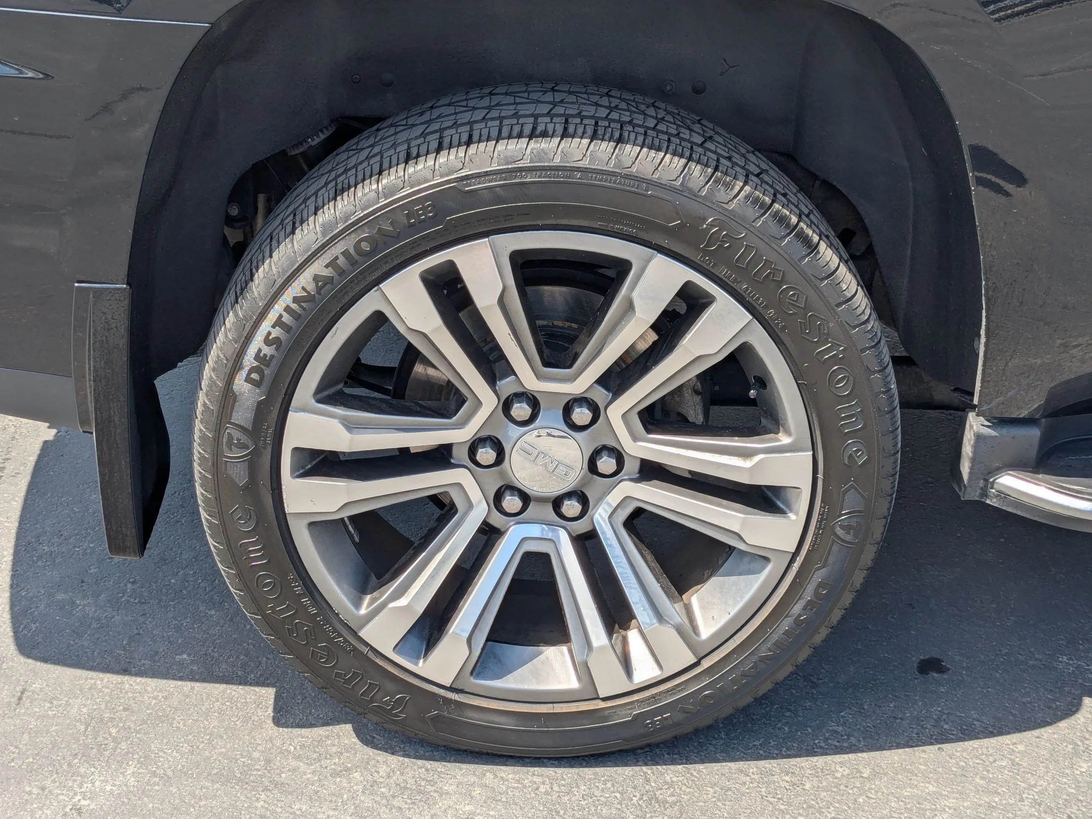 Used 2017 Onyx Black GMC Denali image 12