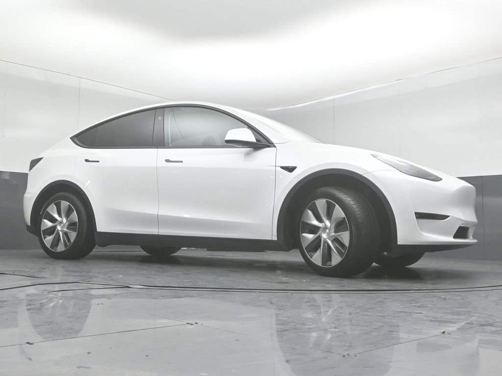 2023 TESLA MODEL Y - Image 30