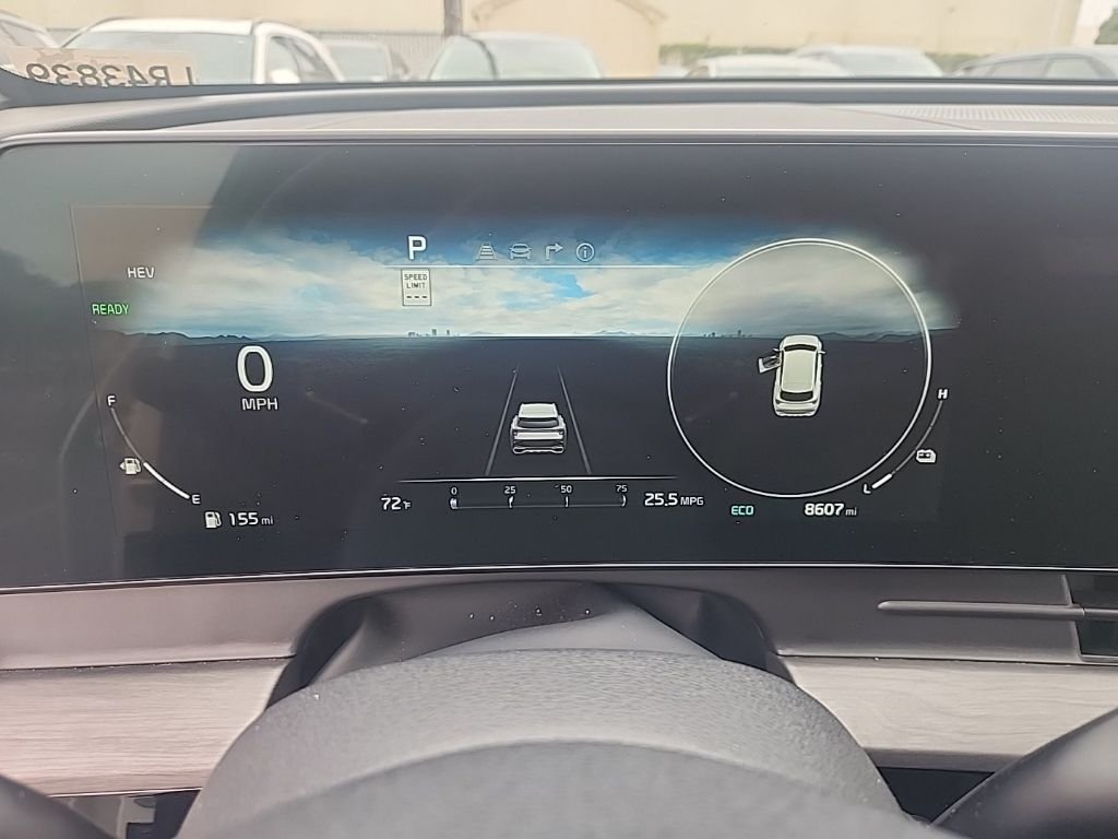 Used 2023 White Kia X-Line Prestige image 21
