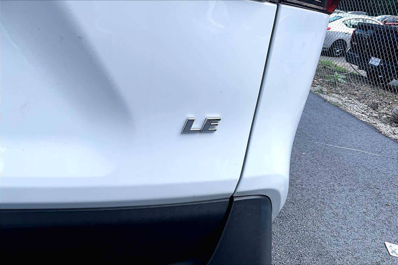 Used 2024 Ice Cap Toyota LE image 10