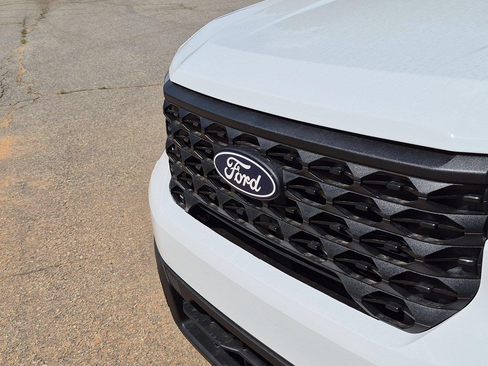 New 2026 Oxford White Ford XL image 13