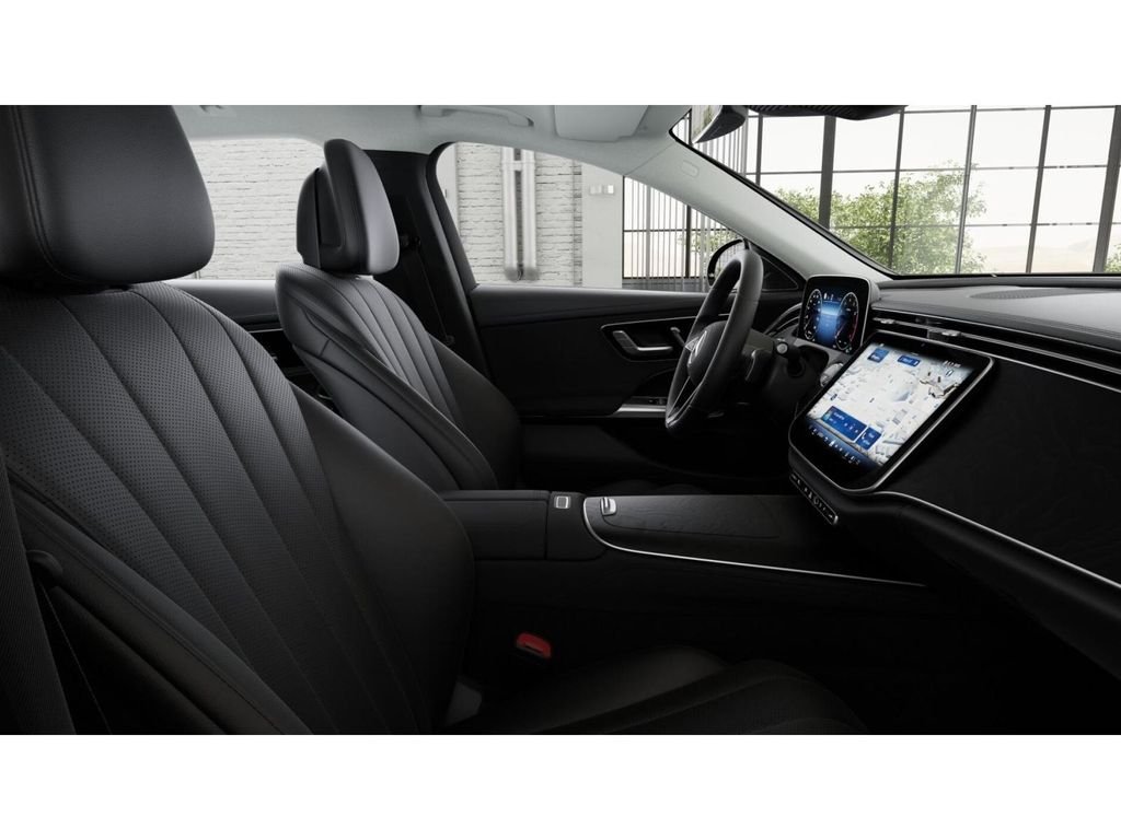 New 2027 Cirrus Silver Metallic Mercedes-Benz  image 4