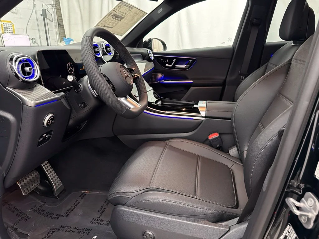 New 2027 Black Mercedes-Benz GLC 300 image 12