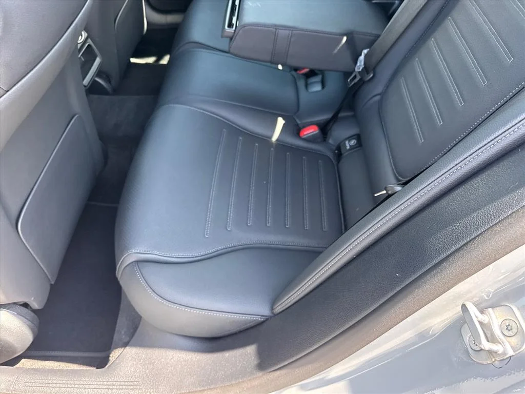 Used 2025 Alpine Mercedes-Benz C 300 4MATIC® image 13
