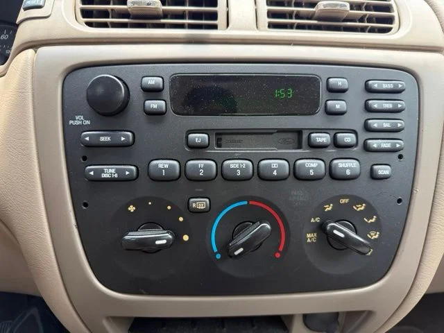 Used 2004 Gold Ford SE image 8