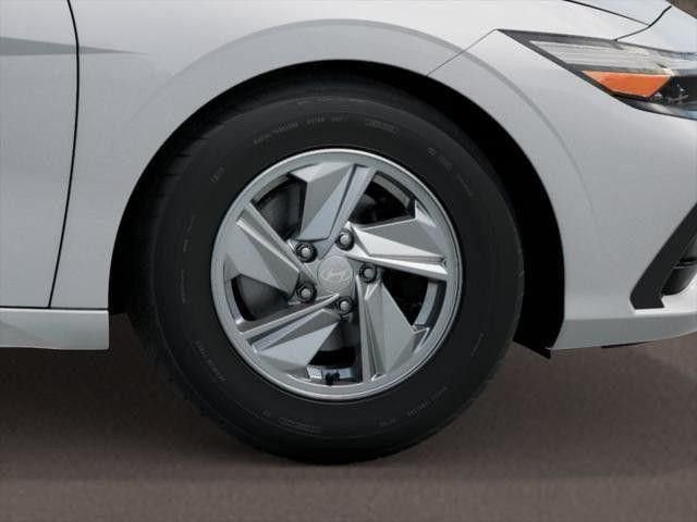 New 2026 White Hyundai SE image 25