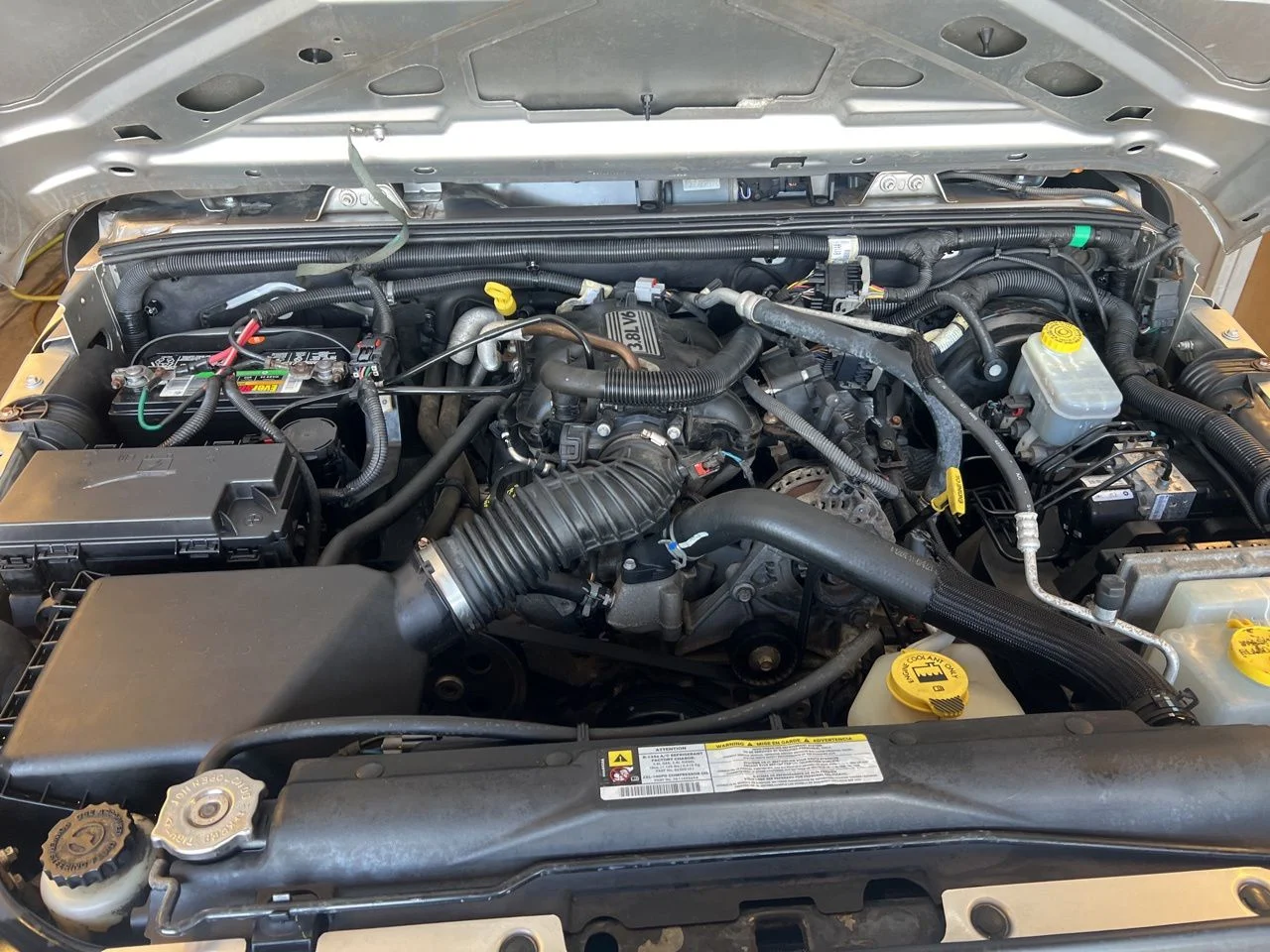 Used 2009 Silver Jeep X image 9