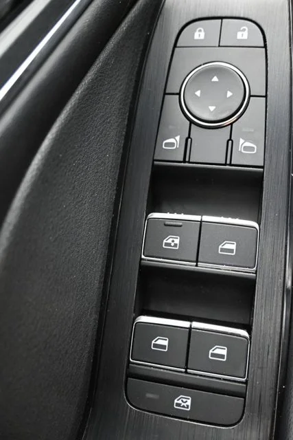 Used 2024 Gray Nissan Platinum image 23