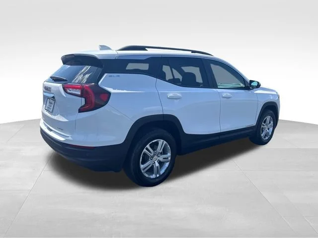Used 2024 Summit White GMC SLE image 6