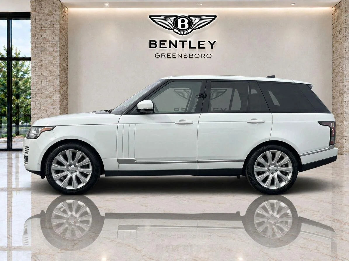 Used 2017 Fuji White Land Rover 5.0L V8 Supercharged image 2