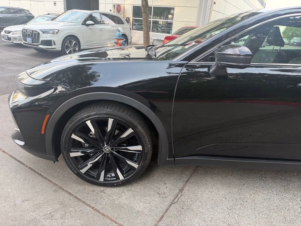 Used 2023 Black Toyota Platinum image 8