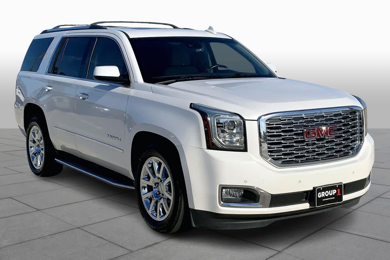 Used 2019 White Frost Tricoat GMC Denali image 3