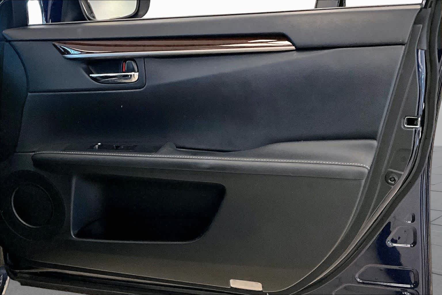 Used 2015 Deep Sea Mica Lexus  image 20