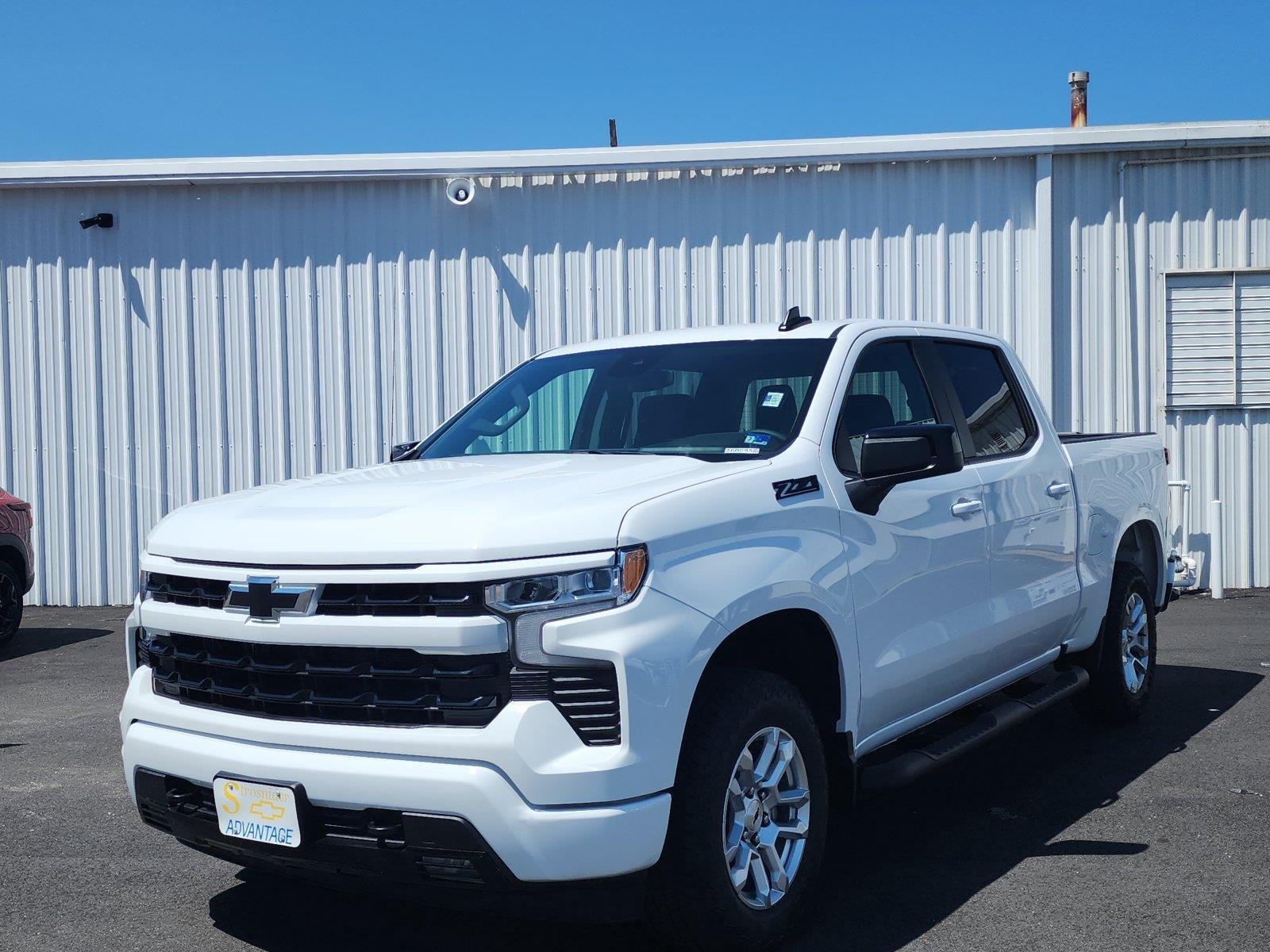New 2026 Summit White Chevrolet RST image 1