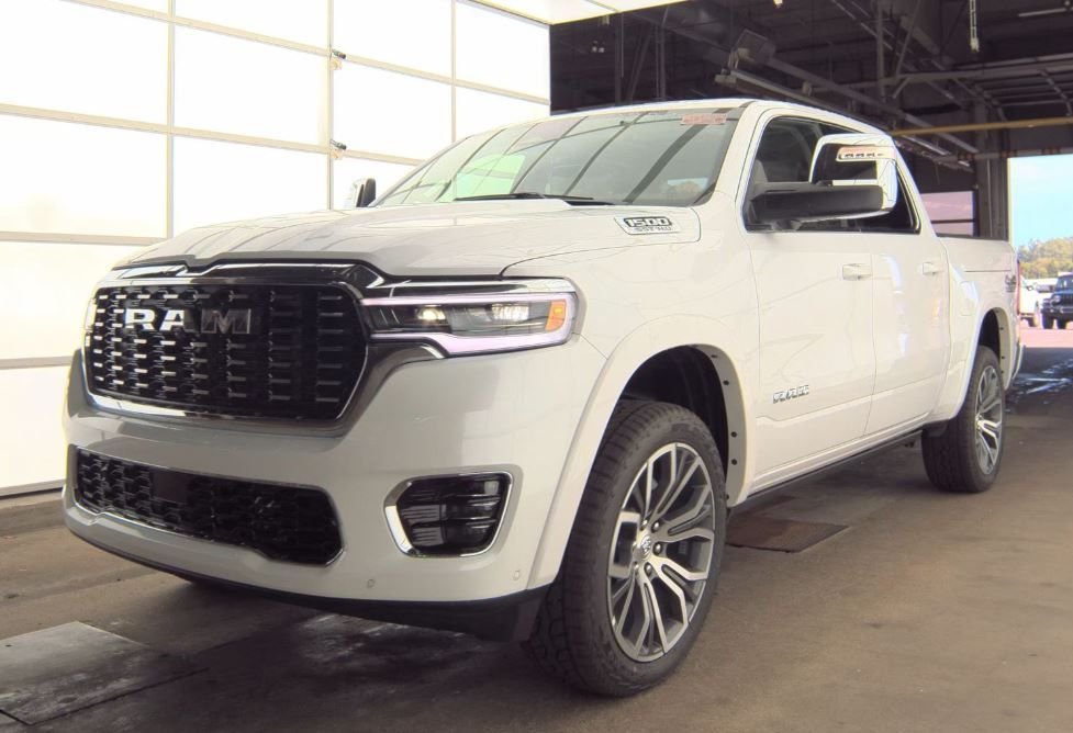 2025 RAM 1500 Tungsten 4x4 Crew Cab 5'7's photo