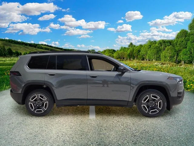 New 2026 Sting-Gray Clear-Coat Exterior Paint Jeep Laredo image 7