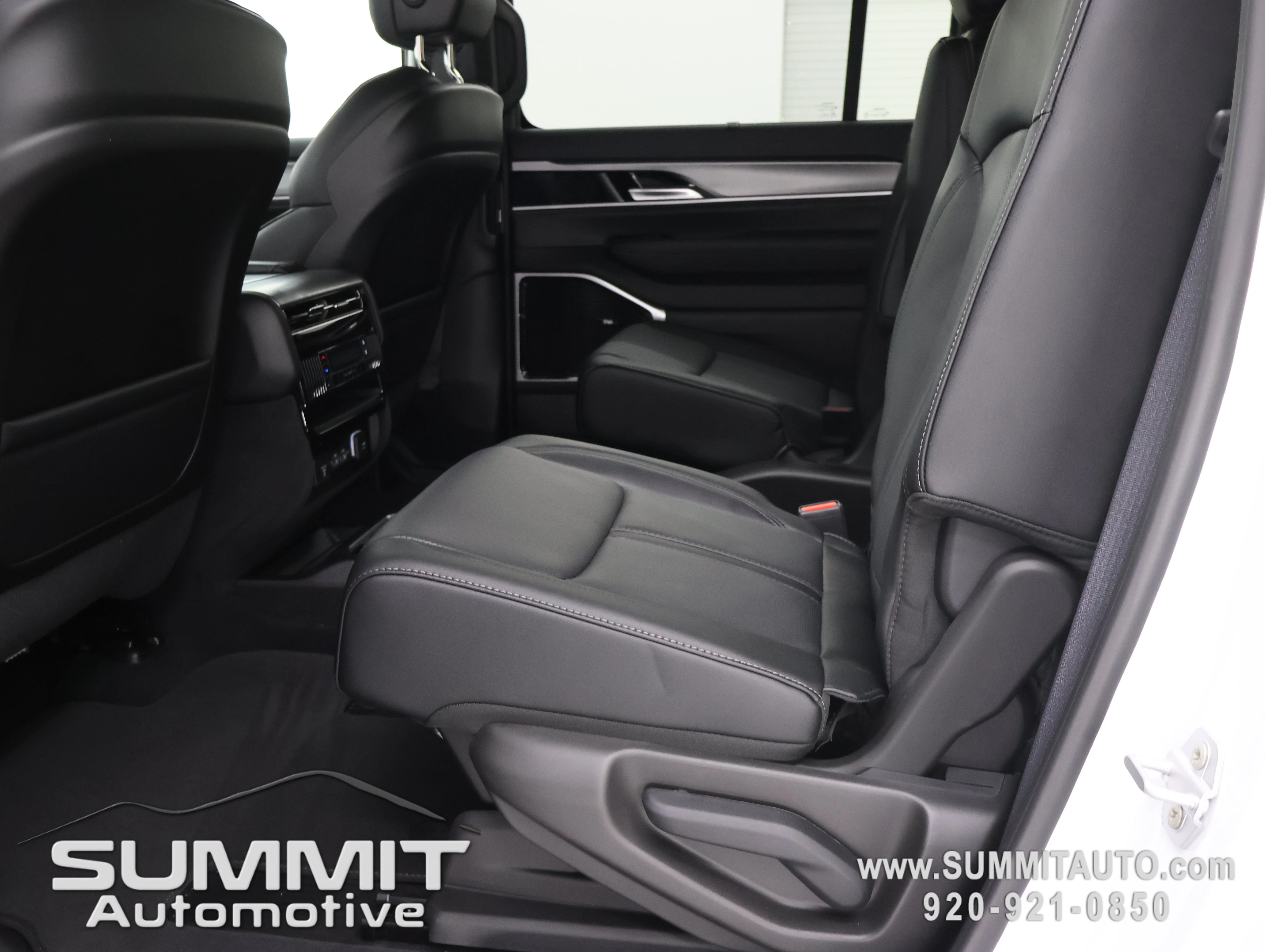 New 2026 Bright White Clearcoat Jeep Limited Reserve image 8