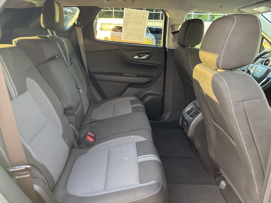 Used 2025 Black Chevrolet LT image 19