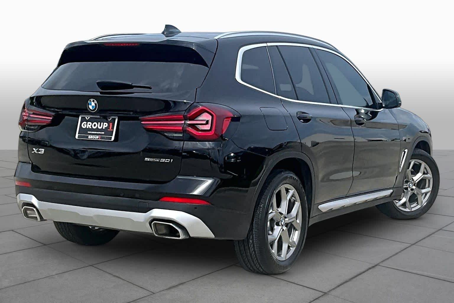 Used 2024 Jet Black BMW sDrive30i image 12