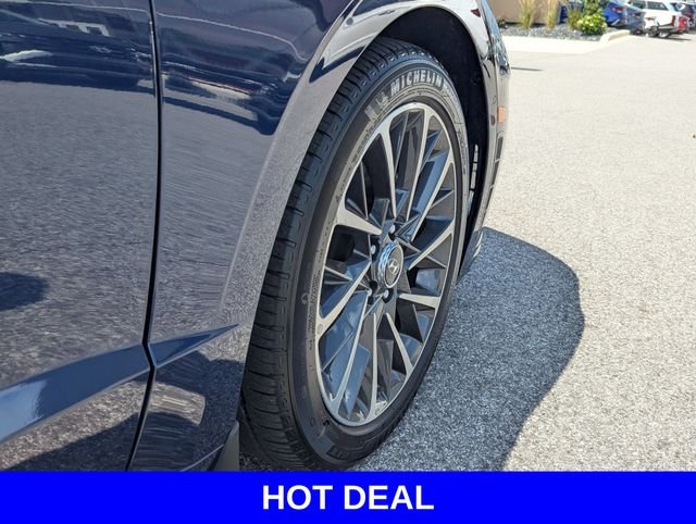 Used 2021 Blue Hyundai Limited image 30
