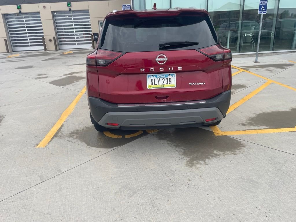 Used 2023 Red Nissan SV image 5