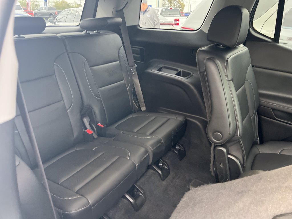 Used 2022 White GMC SLT image 29