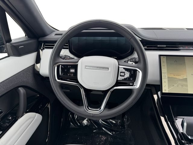 New 2026 Santorini Black Land Rover SE image 13