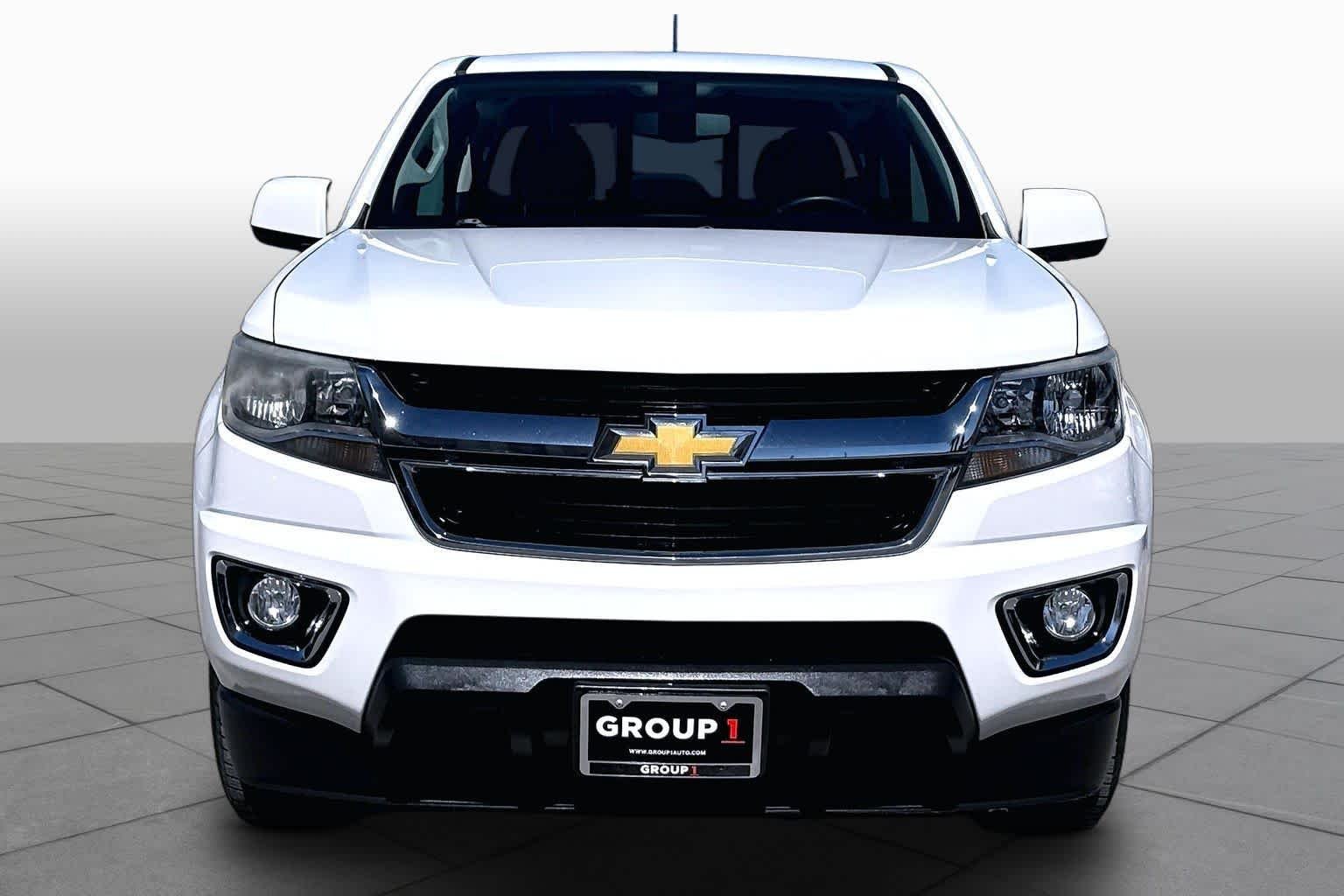 Used 2016 Summit White Chevrolet 2WD LT image 4