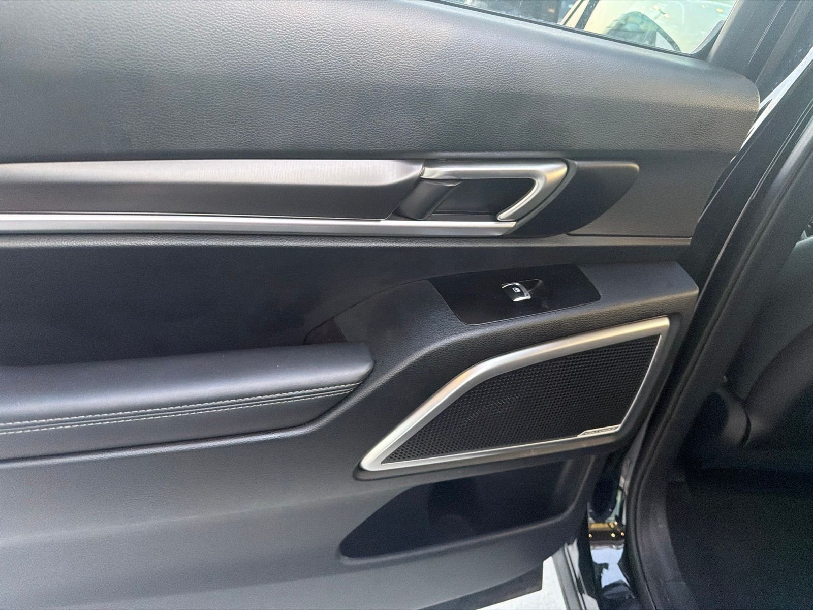 Used 2025 Ebony Black Kia S image 17