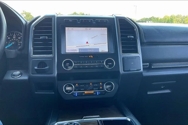Used 2020 Red Ford Platinum image 17
