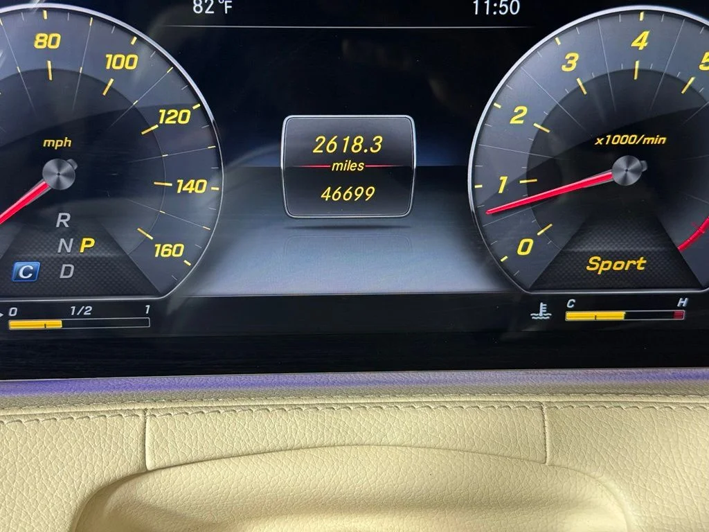 Used 2019 designo Diamond White Metallic Mercedes-Benz S 560 image 23