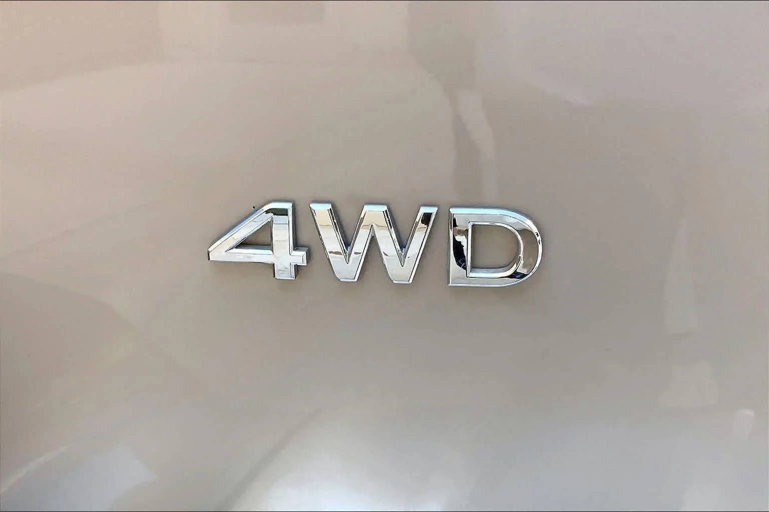 Used 2023 Champagne Quartz INFINITI PREMIUM SELECT image 10