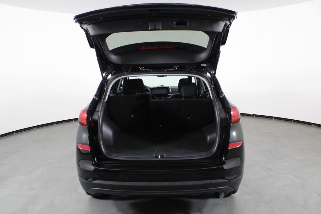 Certified Used 2021 Black Hyundai Value image 17