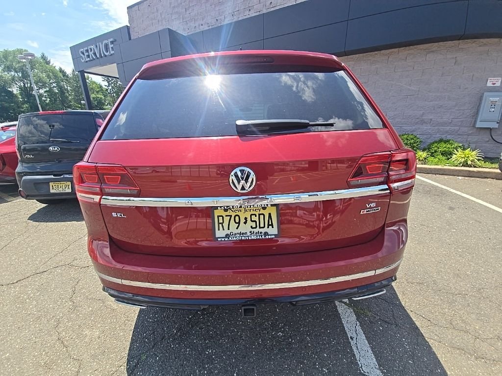 Used 2018 Volkswagen Atlas SEL with VIN 1V2RR2CAXJC558692 for sale in Riverdale, NJ